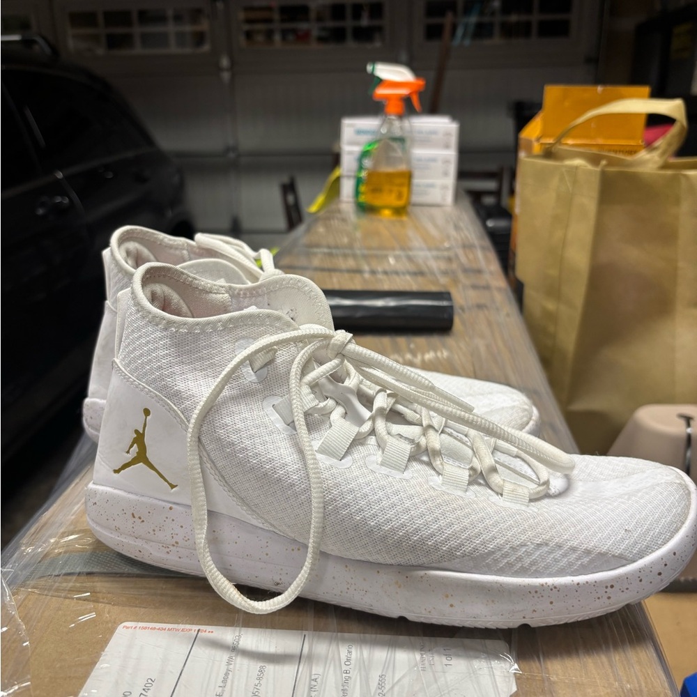 Jordan Jumpman Fly white trainers #jordanjumpman